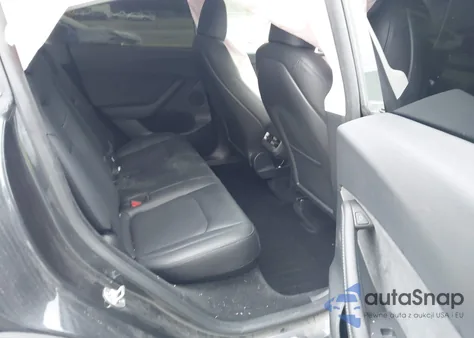 2024 Tesla Model Y Performance Dual Motor All-Wheel Drive z USA, uszkodzony, nr VIN 7SAYGDEF9RF022552